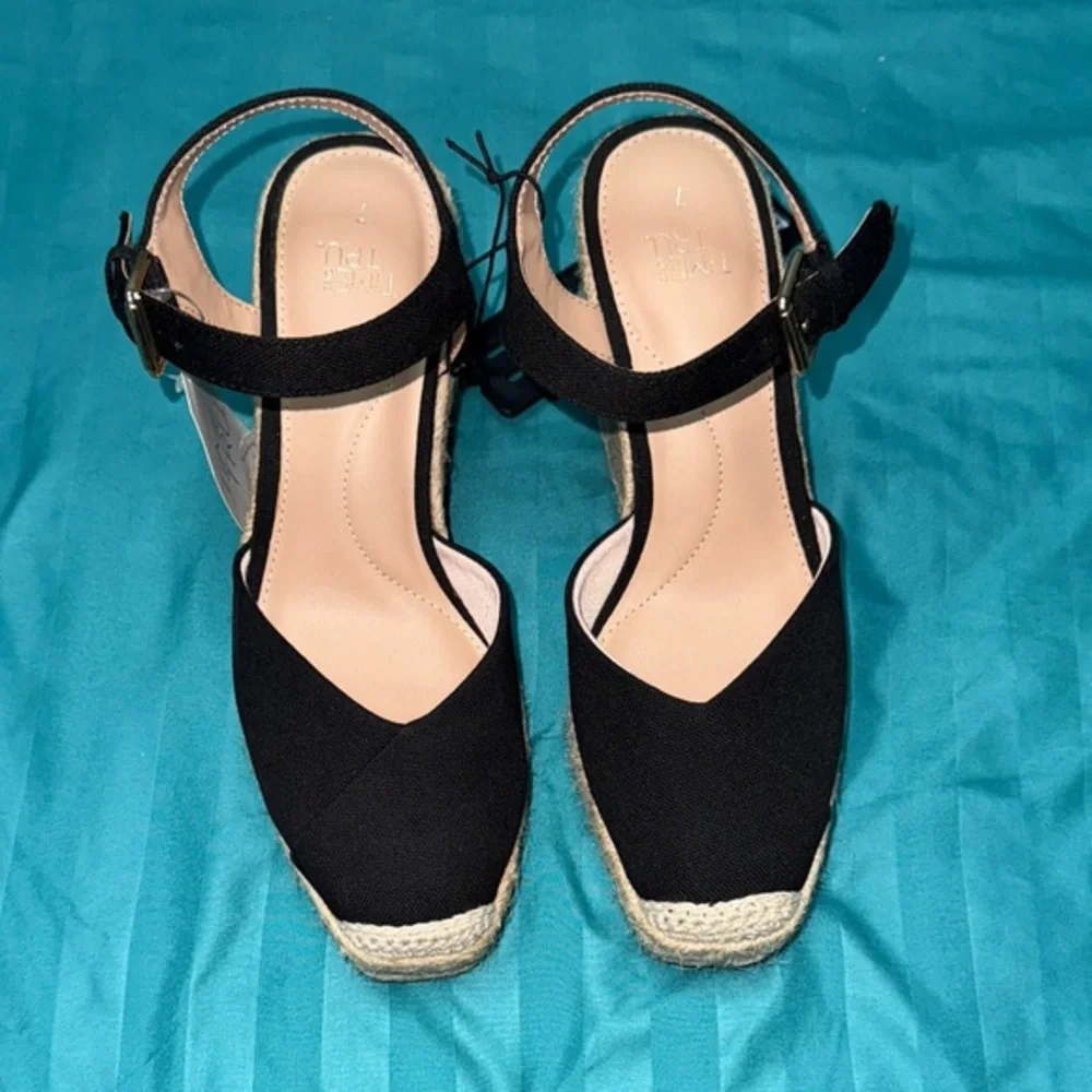 Time and Tru Black Espadrille Wedges